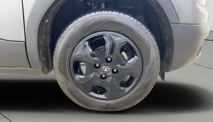 2024 Tata PUNCH ACCOMPLISHED MT, Petrol, Manual, 13,603 km, Right Front Wheel