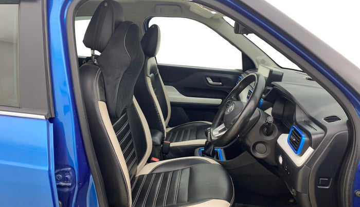 2021 Tata PUNCH CREATIVE  1.2 RTN DUAL TONE, CNG, Manual, 57,267 km, Right Side Front Door Cabin