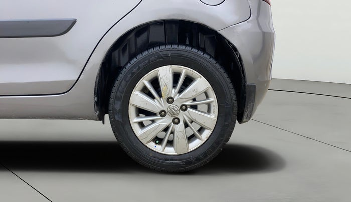2016 Maruti Swift ZDI, Diesel, Manual, 1,37,997 km, Left Rear Wheel