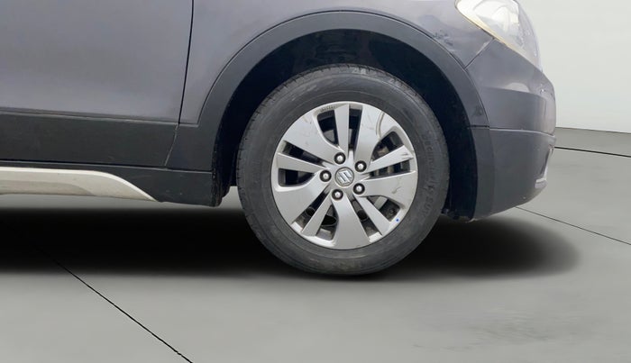 2015 Maruti S Cross ALPHA 1.6, Diesel, Manual, 1,49,991 km, Right Front Wheel