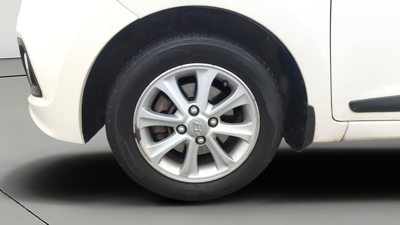 2016 Hyundai Grand i10 ASTA AT 1.2 KAPPA VTVT, Petrol, Automatic, 54,072 km, Left Front Wheel