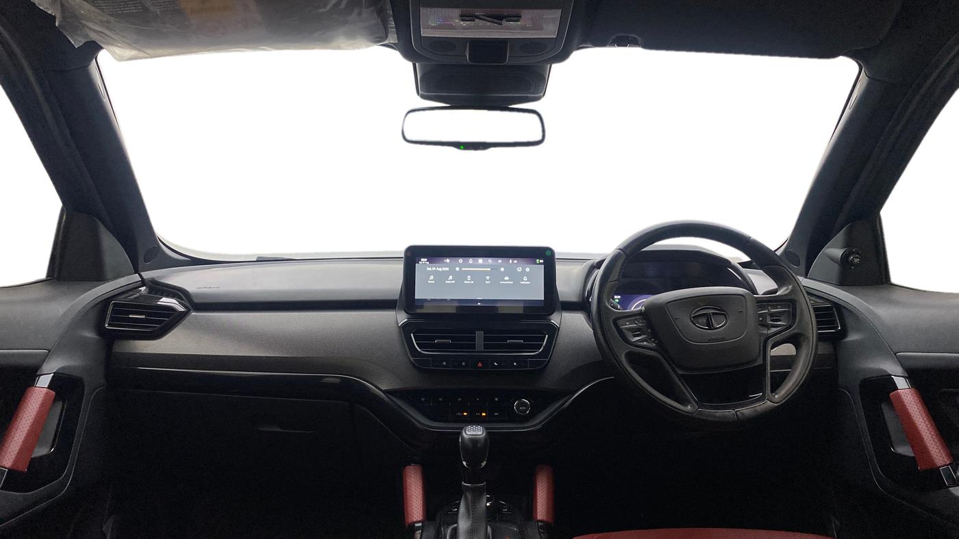 2023 Tata Safari XZA PLUS O RED DARK , Diesel, Automatic, 1,18,926 km, Dashboard