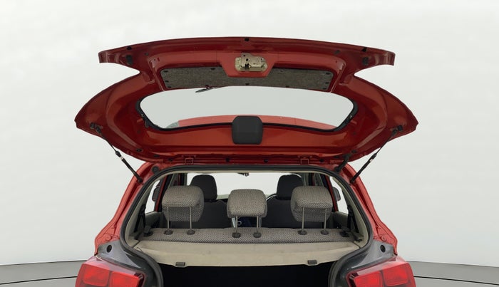 2016 Mahindra Kuv100 K6 PLUS 5 STR, Petrol, Manual, 54,087 km, Boot Door Open