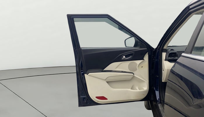 2024 Mahindra XUV 3XO AX5L 1.2 TGDi, Petrol, Manual, 11,453 km, LHS Front Door