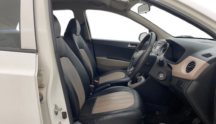 2016 Hyundai Grand i10 SPORTZ 1.2 KAPPA VTVT, Petrol, Manual, 43,582 km, Right Side Front Door Cabin