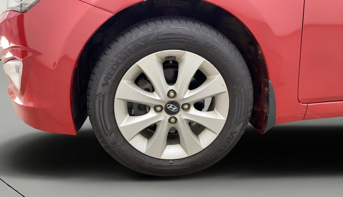 2015 Hyundai Verna FLUIDIC 4S 1.6 VTVT S, Petrol, Manual, 38,304 km, Left Front Wheel