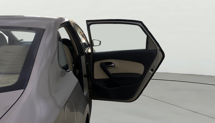 2016 Skoda Rapid STYLE 1.6 MPI AT, Petrol, Automatic, 61,090 km, RHS Rear Door