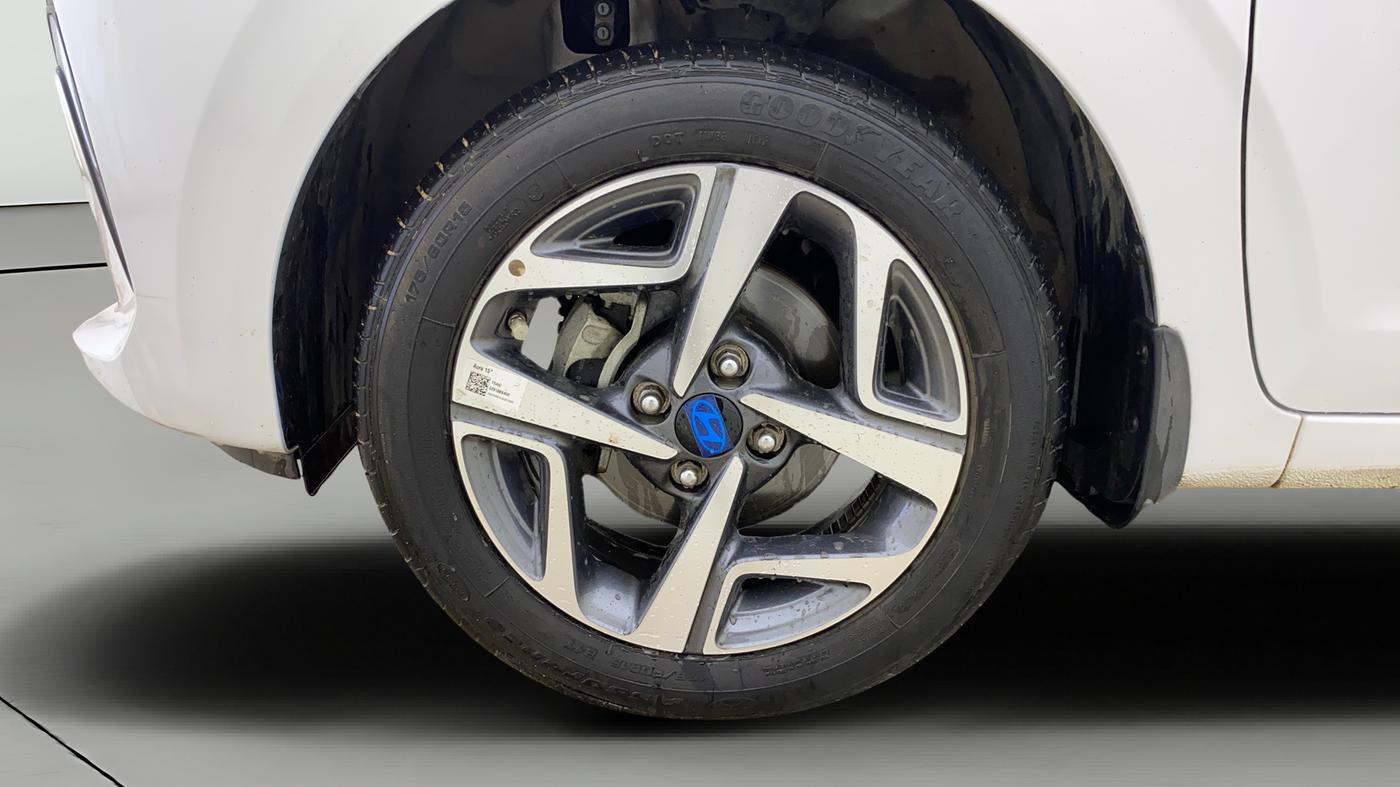 2024 Hyundai AURA SX 1.2 (O), Petrol, Manual, 9,239 km, Left Front Wheel