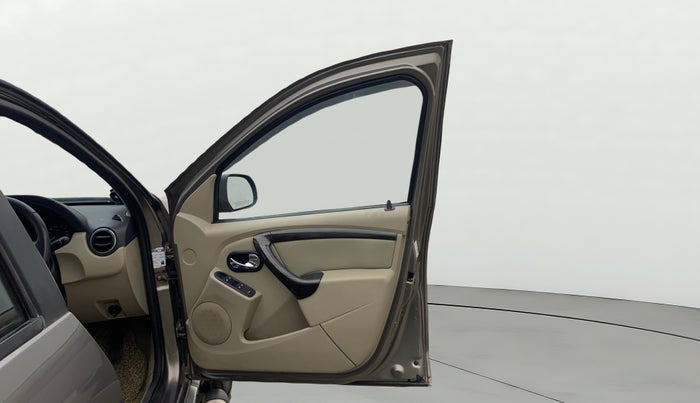 2015 Nissan Terrano XV D THP PREMIUM 110 PS, Diesel, Manual, 1,09,754 km, RHS Front Door