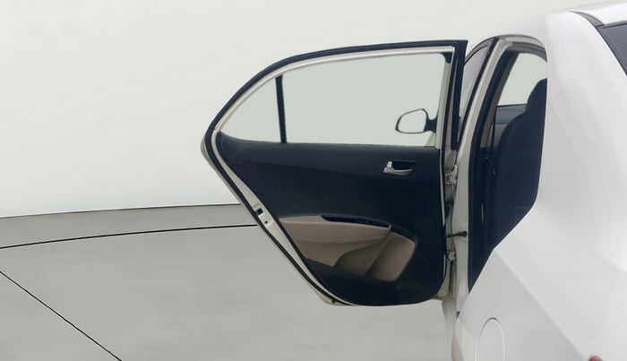 2016 Hyundai Xcent S 1.2, Petrol, Manual, 1,17,304 km, LHS Rear Door