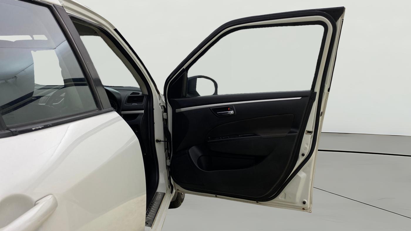 2017 Maruti Swift VDI, Diesel, Manual, 83,135 km, RHS Front Door