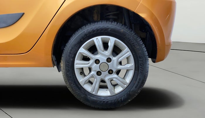 2018 Tata Tiago XZ PETROL, Petrol, Manual, 75,150 km, Left Rear Wheel