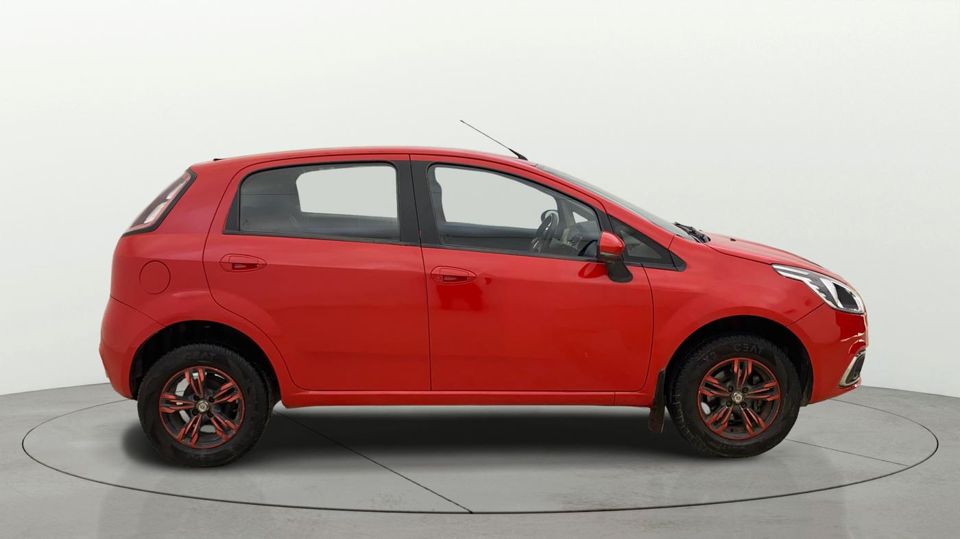 2016 Fiat Punto EVO DYNAMIC 1.2, Petrol, Manual, 60,364 km, Right Side View