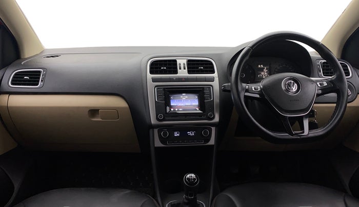 2016 Volkswagen Polo HIGHLINE1.2L, Petrol, Manual, 43,413 km, Dashboard