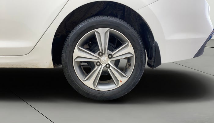 2019 Hyundai Verna 1.6 VTVT SX, Petrol, Manual, 39,066 km, Left Rear Wheel