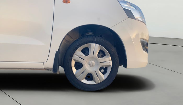 2015 Maruti Wagon R 1.0 VXI, Petrol, Manual, 71,933 km, Right Front Wheel