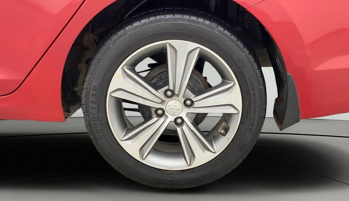 2020 Hyundai Verna 1.6 CRDI SX + AT, Diesel, Automatic, 28,482 km, Left Rear Wheel