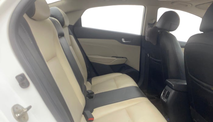 2019 Hyundai Verna 1.6 VTVT SX O, Petrol, Manual, 1,04,110 km, Right Side Rear Door Cabin