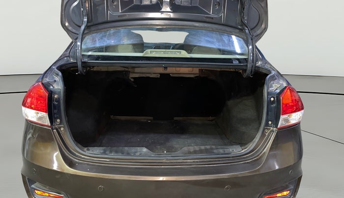 2015 Maruti Ciaz VDI+ SHVS, Diesel, Manual, 86,285 km, Boot Open Zoomed View