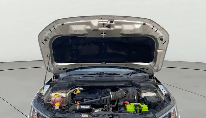 2020 Mahindra XUV300 W8 (O) 1.2 PETROL, Petrol, Manual, 56,520 km, Open Bonet