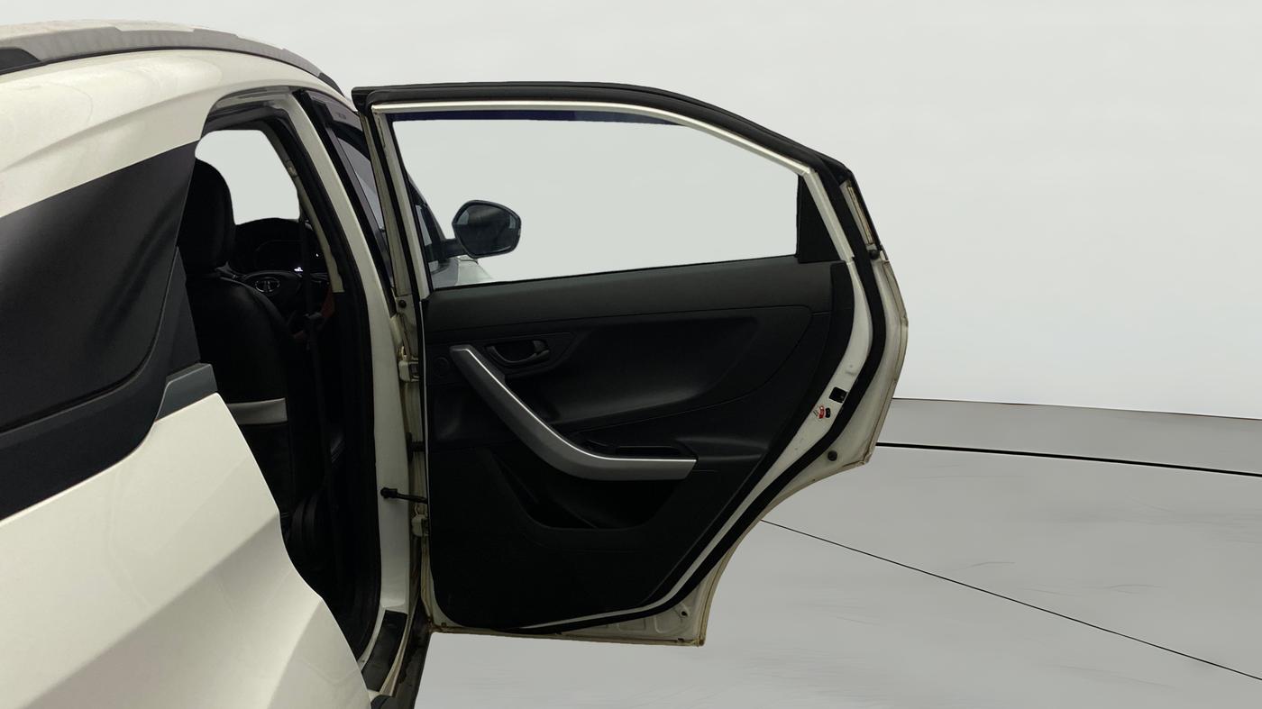 2021 Tata NEXON XM SUNROOF PETROL, Petrol, Manual, 42,861 km, RHS Rear Door