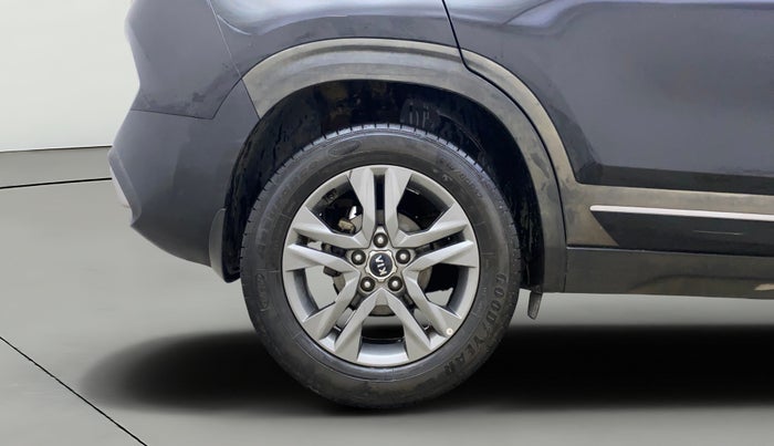 2021 KIA SELTOS HTX 1.5 PETROL, Petrol, Manual, 34,608 km, Right Rear Wheel