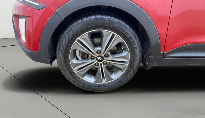 2016 Hyundai Creta SX PLUS AT 1.6 PETROL, Petrol, Automatic, 1,01,744 km, Left Front Wheel