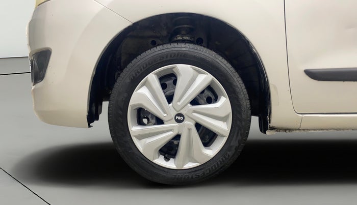 2014 Maruti Wagon R 1.0 VXI, Petrol, Manual, 60,109 km, Left Front Wheel