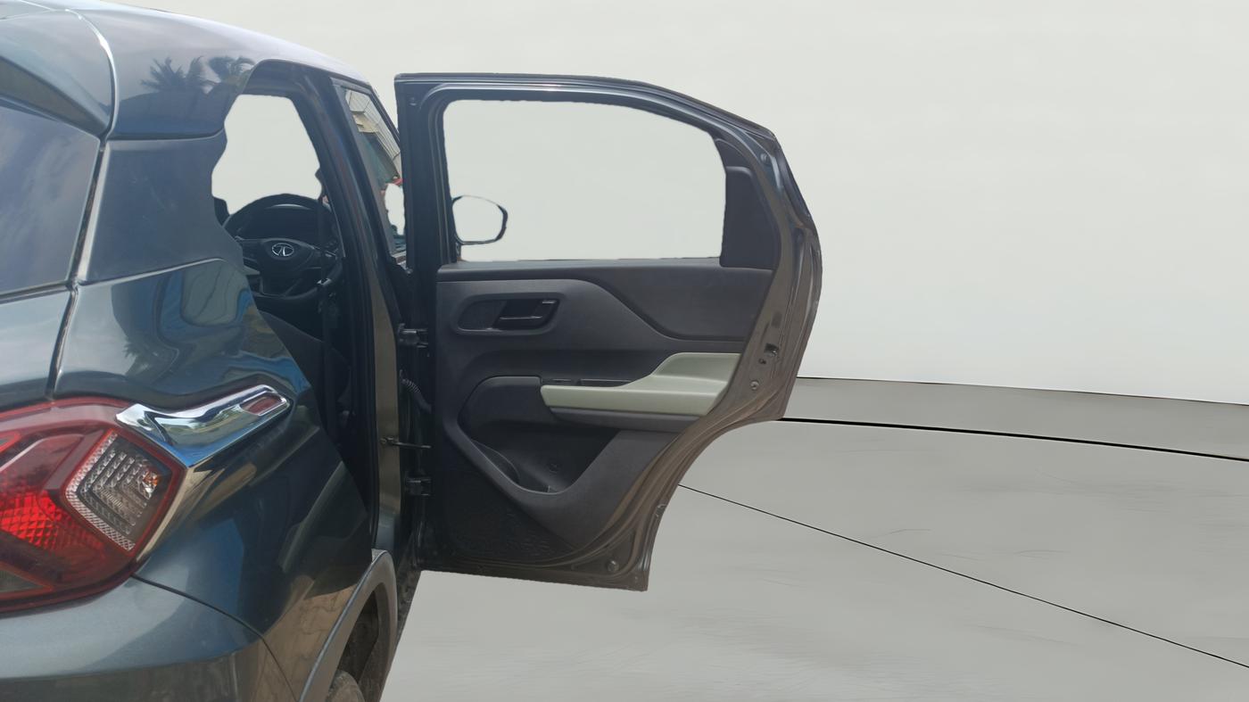 2023 Tata PUNCH ADVENTURE MT, Petrol, Manual, 36,943 km, RHS Rear Door