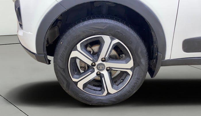 2022 Tata NEXON XZA PLUS DIESEL, Diesel, Automatic, 1,00,079 km, Left Front Wheel