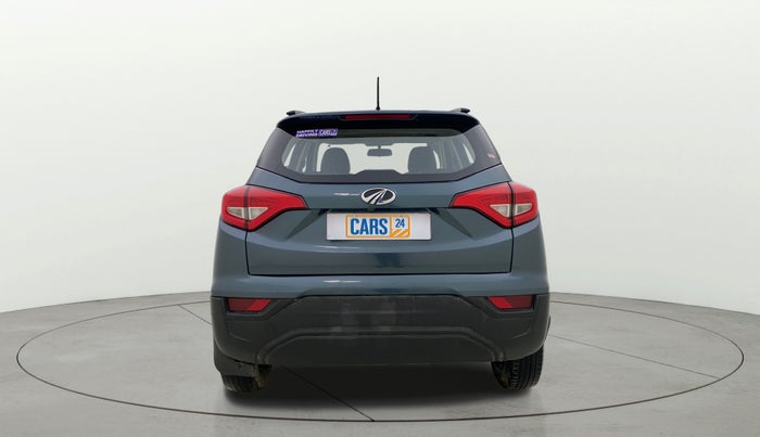 2019 Mahindra XUV300 W6 1.2 PETROL, Petrol, Manual, 1,37,766 km, Back/Rear