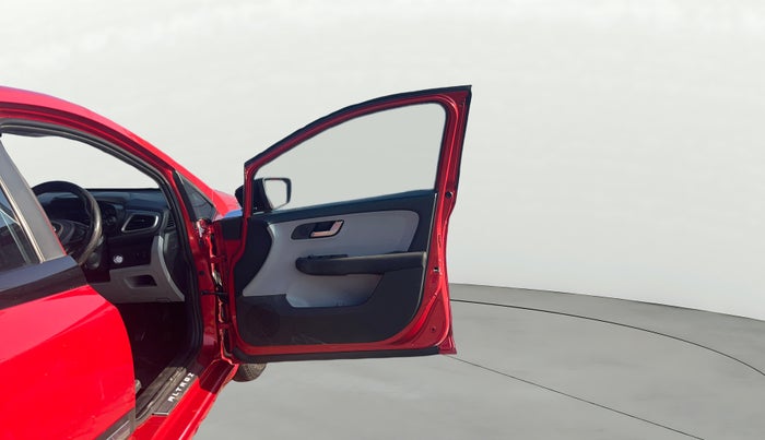 2021 Tata ALTROZ XZ PETROL, Petrol, Manual, 50,067 km, RHS Front Door