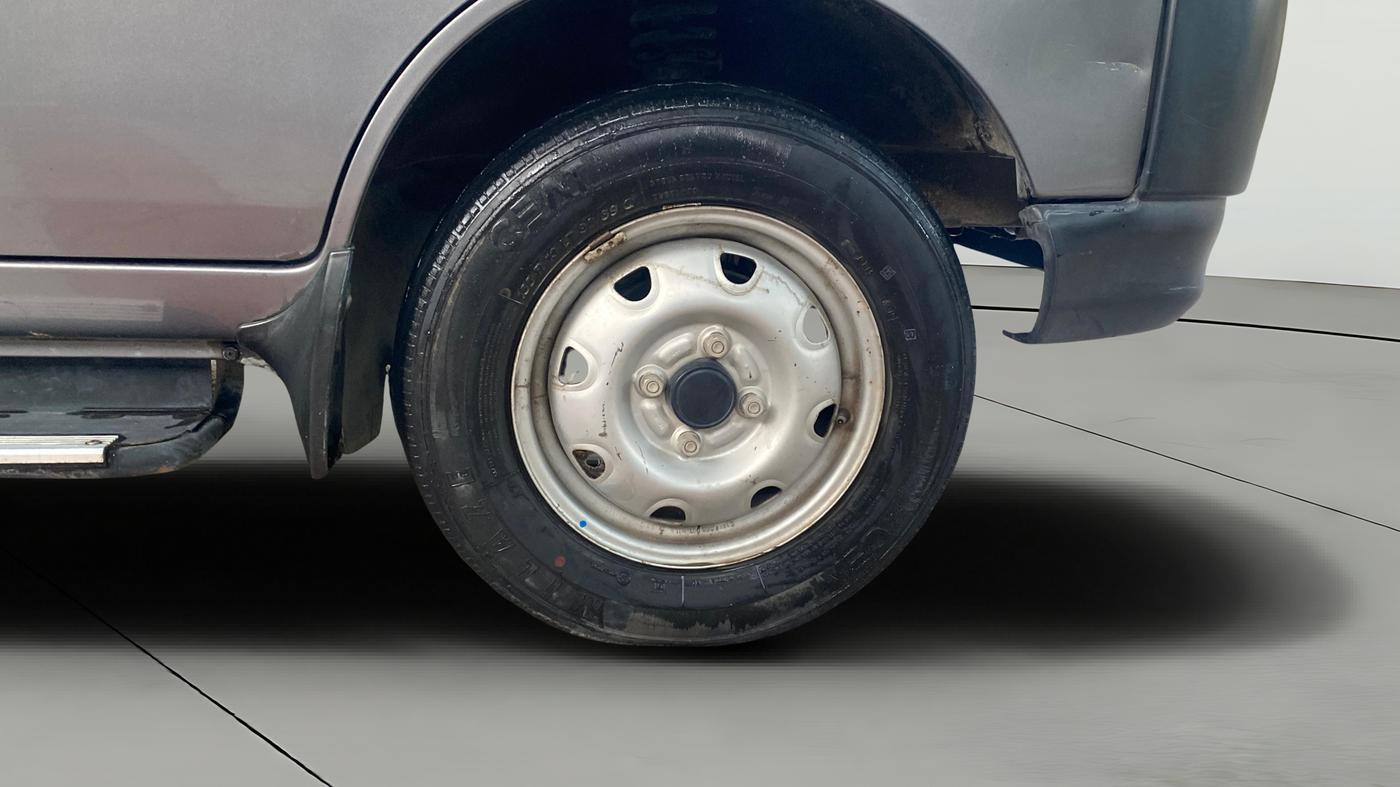 2019 Maruti Eeco 7 STR, Petrol, Manual, 10,176 km, Right Front Wheel