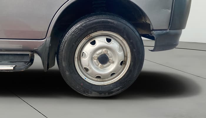 2019 Maruti Eeco 7 STR, Petrol, Manual, 10,176 km, Right Front Wheel