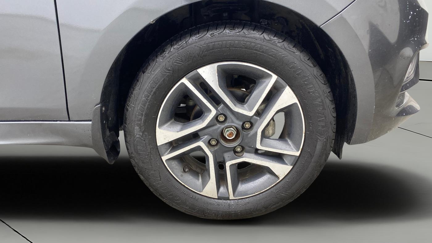 2023 Tata TIGOR XZ PLUS PETROL, Petrol, Manual, 28,667 km, Right Front Wheel
