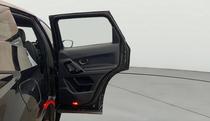 2022 Tata Harrier XZA PLUS 2.0L DARK EDITION, Diesel, Automatic, 54,957 km, RHS Rear Door