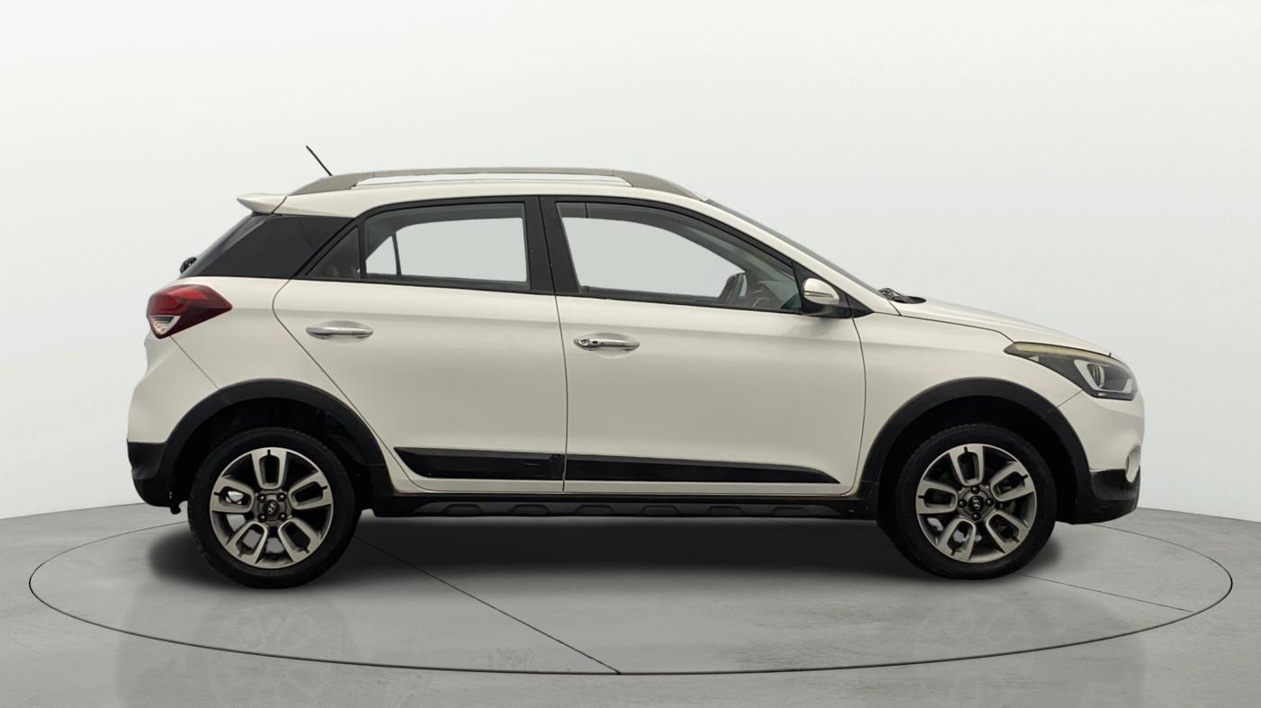 2015 Hyundai i20 Active 1.2 SX, Petrol, Manual, 91,705 km, Right Side View