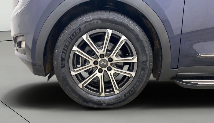 2022 Mahindra XUV700 AX 7 D AT AWD 7 STR, Diesel, Automatic, 1,18,927 km, Left Front Wheel