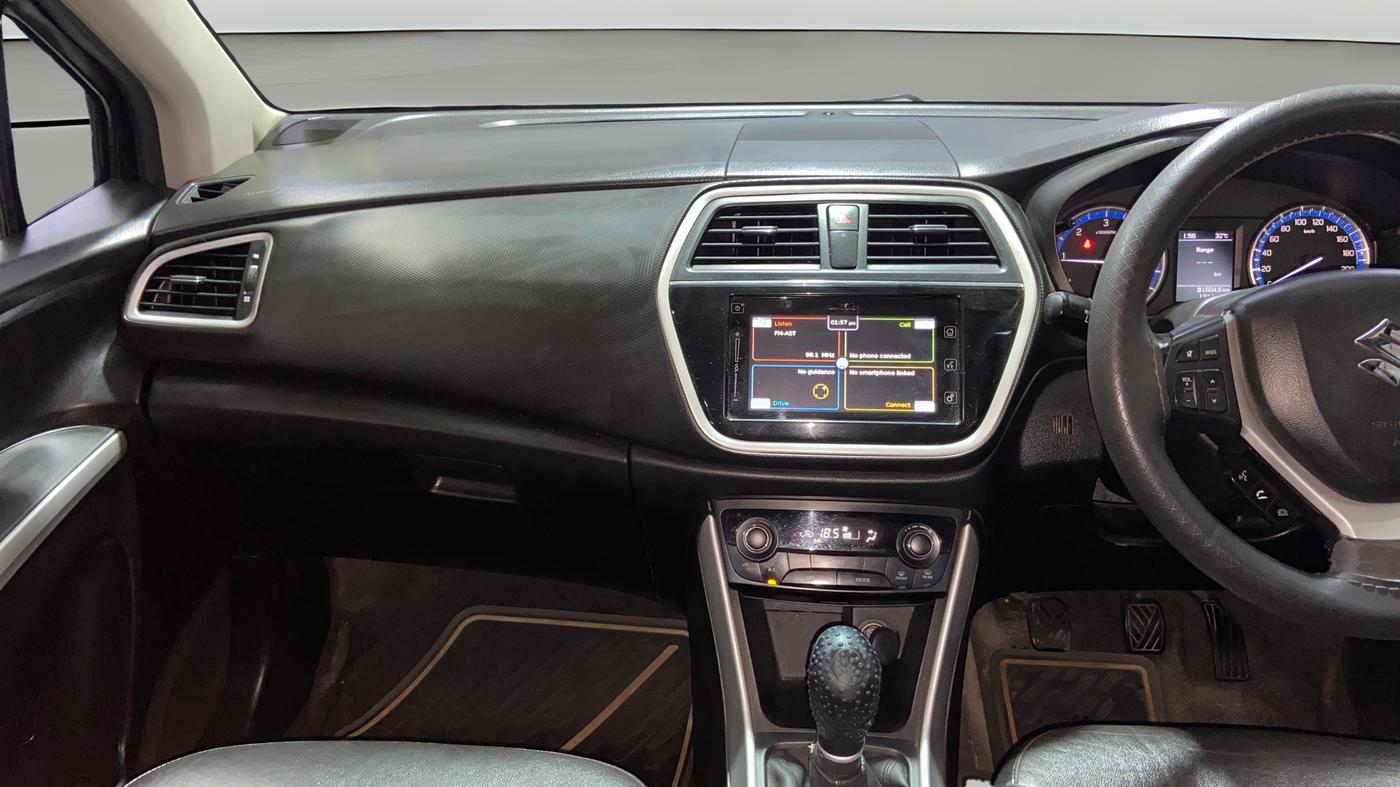 2015 Maruti S Cross ALPHA 1.6, Diesel, Manual, 1,32,030 km, Air Conditioner
