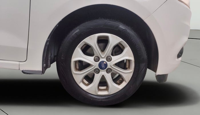 2015 Ford Figo Aspire TITANIUM 1.2 PETROL, Petrol, Manual, 51,631 km, Right Front Wheel