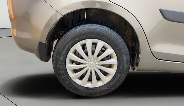 2015 Maruti Swift Dzire VXI, Petrol, Manual, 96,189 km, Right Rear Wheel