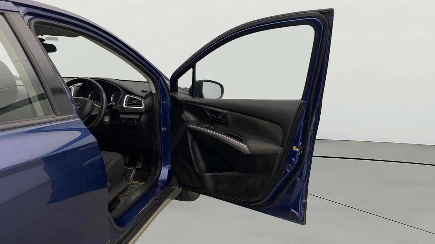 2019 Maruti S Cross SIGMA 1.3, Diesel, Manual, 71,123 km, RHS Front Door