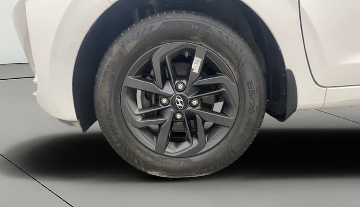 2021 Hyundai GRAND I10 NIOS SPORTZ AMT 1.2 KAPPA VTVT, Petrol, Automatic, 25,748 km, Left Front Wheel