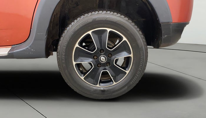 2017 Renault Duster 110 PS RXZ 4X2 AMT DIESEL, Diesel, Automatic, 1,41,803 km, Left Rear Wheel