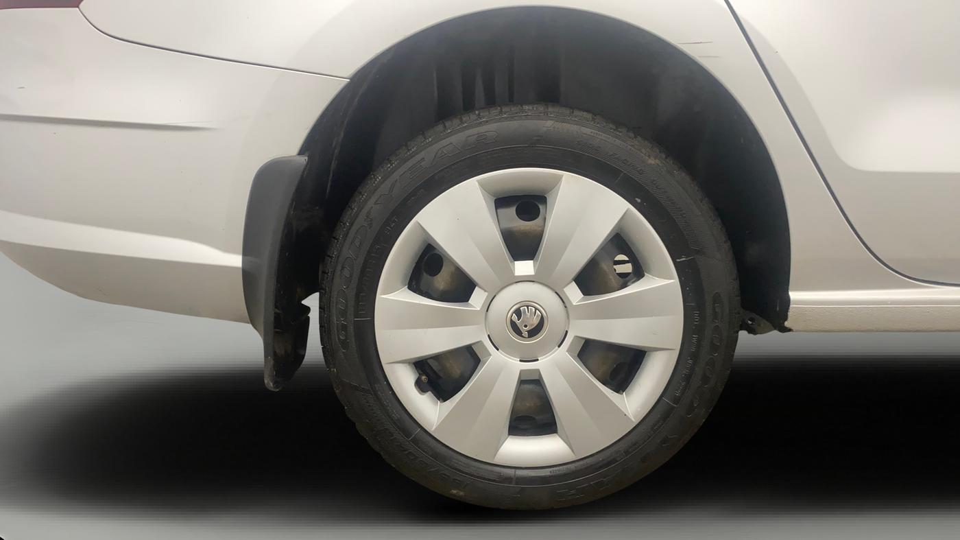 2020 Skoda Rapid ACTIVE 1.0 TSI, Petrol, Manual, 45,233 km, Right Rear Wheel