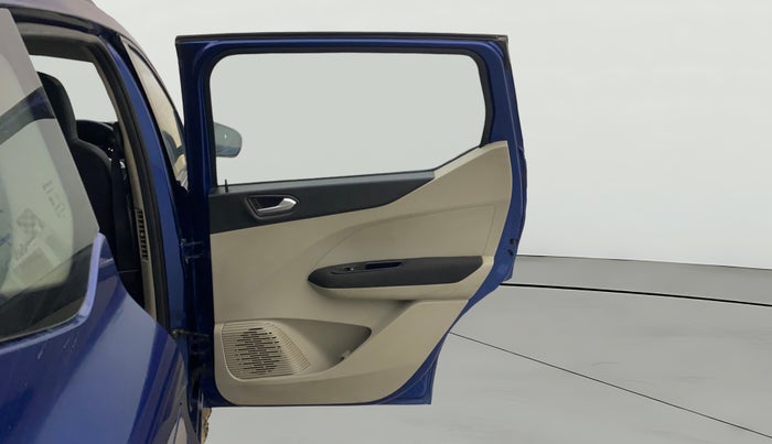 2020 Renault TRIBER RXZ, Petrol, Manual, 31,202 km, RHS Rear Door