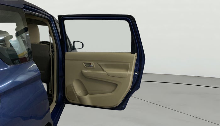 2023 Toyota RUMION V AT , Petrol, Automatic, 27,551 km, RHS Rear Door