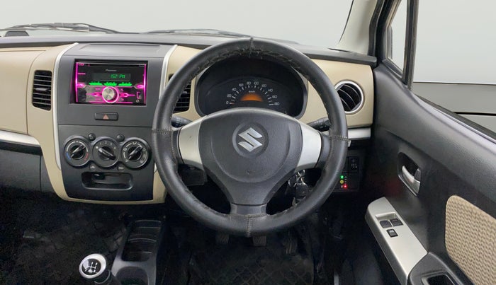 2017 Maruti Wagon R 1.0 LXI CNG, CNG, Manual, 30,001 km, Steering Wheel Close Up