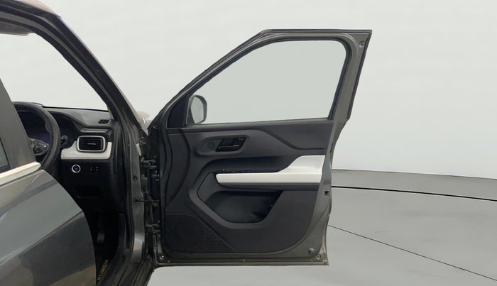 2025 Tata PUNCH Accomplished Plus, Petrol, Manual, 9,488 km, RHS Front Door