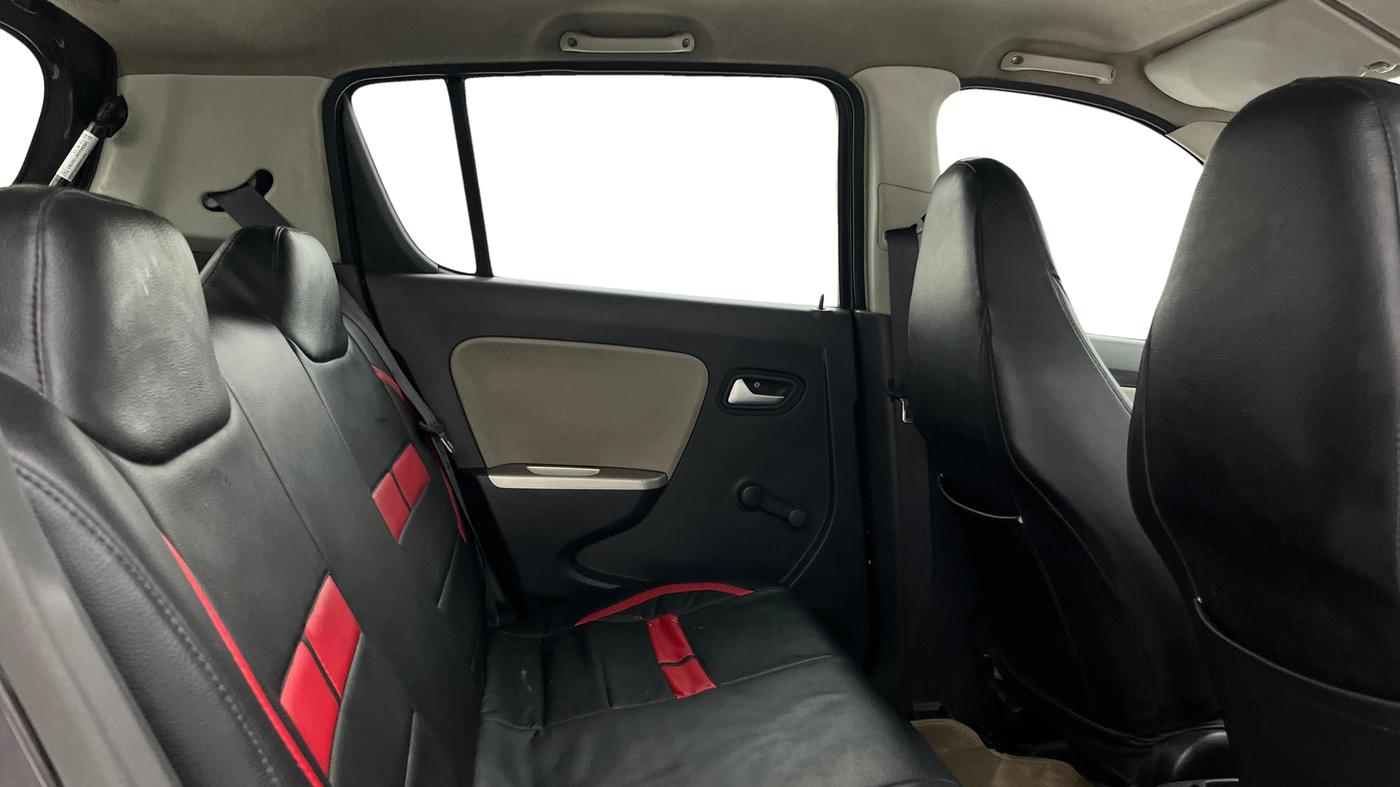 2016 Maruti Alto K10 VXI, Petrol, Manual, 78,953 km, Right Side Rear Door Cabin